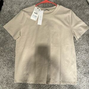 zara new with tags tshirt